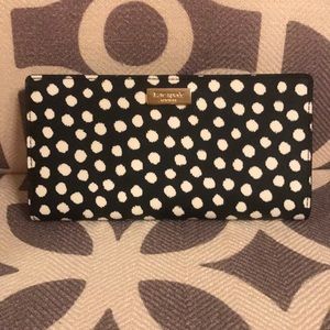 Kate spade patterned black wallet